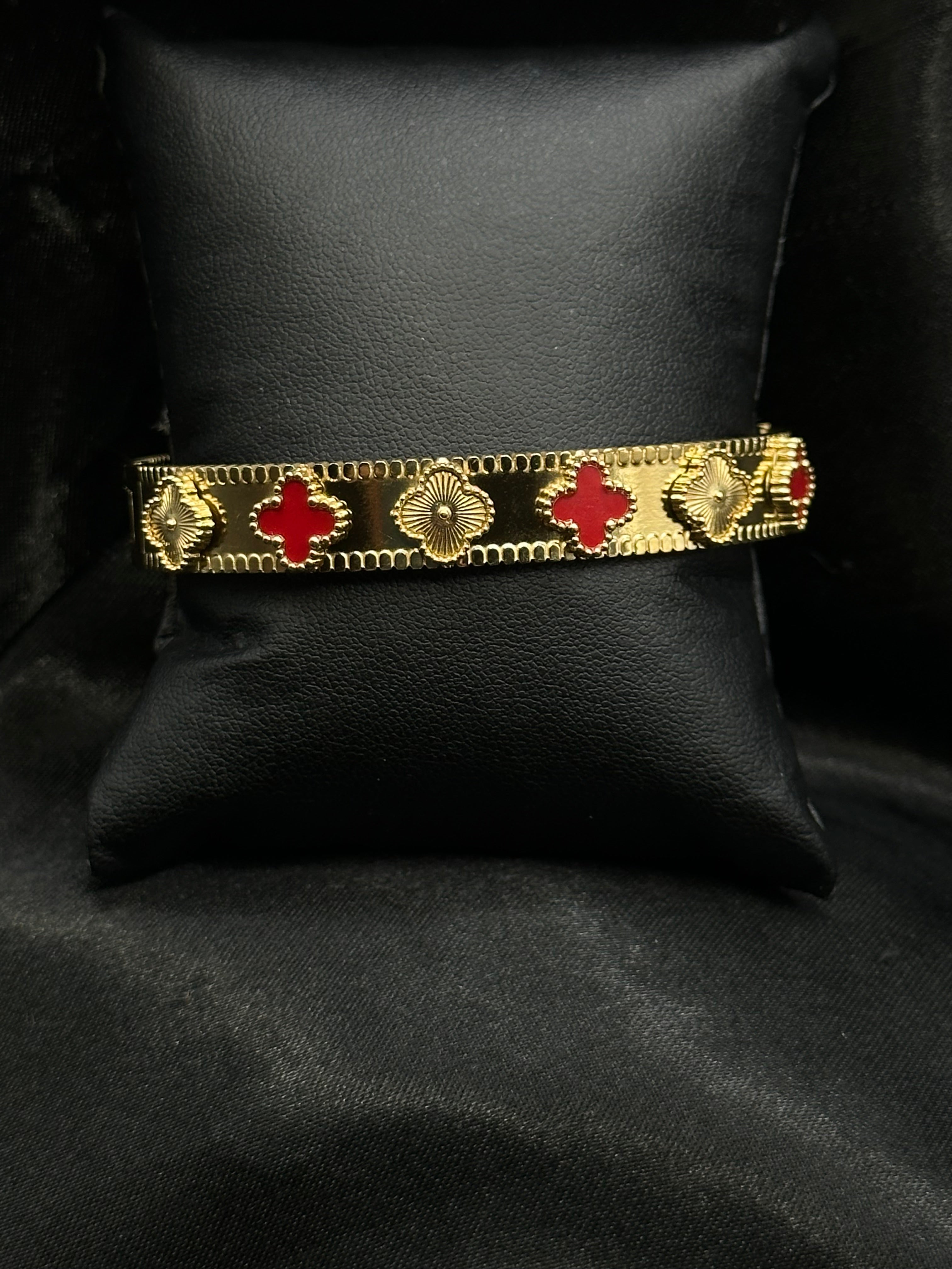 Clover Bangle Bracelet