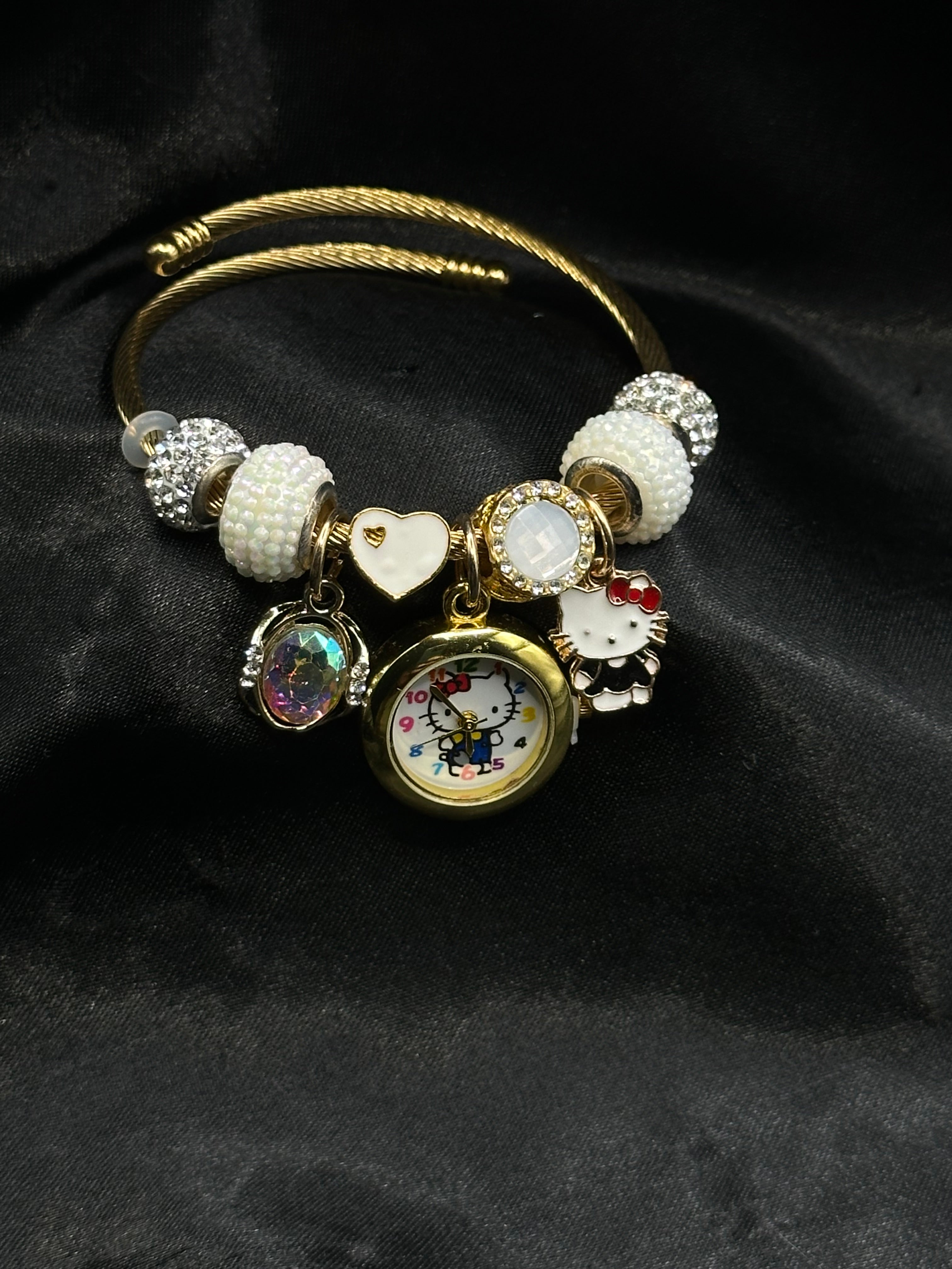 Hk Clock Pandora