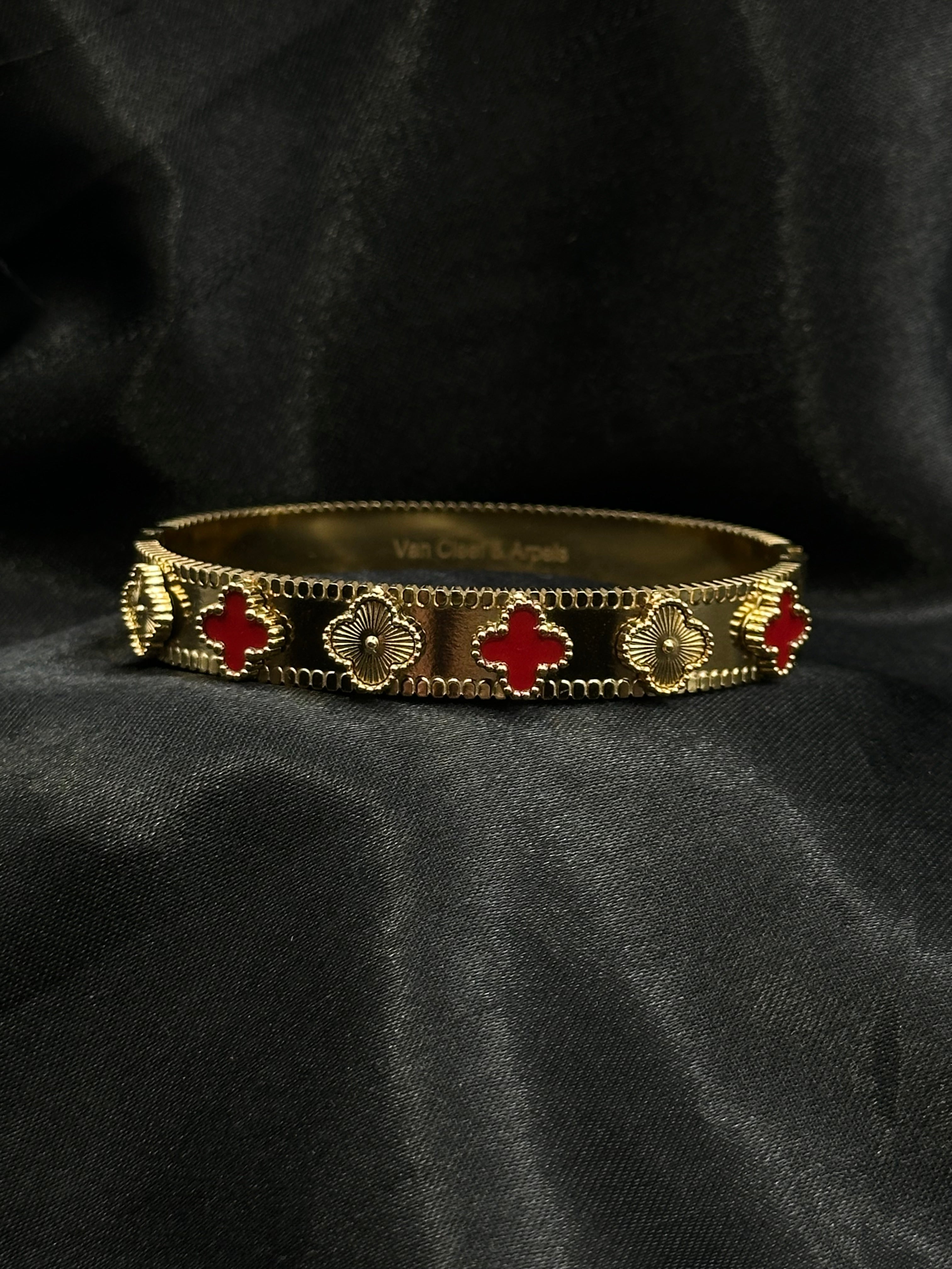Clover Bangle Bracelet