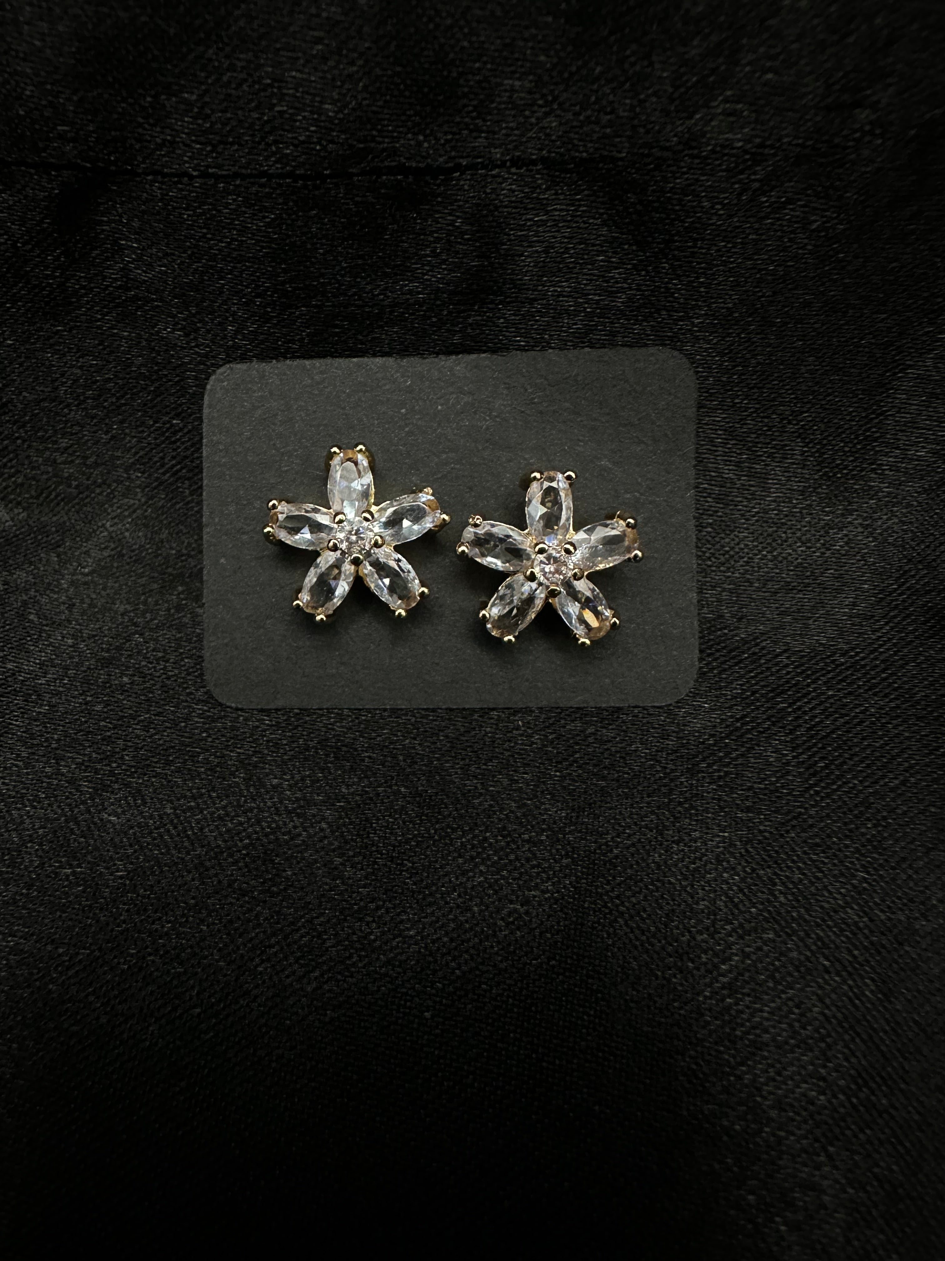 White Flower Set