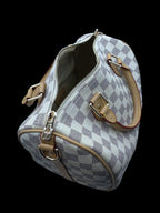 Checkered Speedy